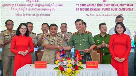 Viet Nam, Cambodia border police strengthen security cooperation